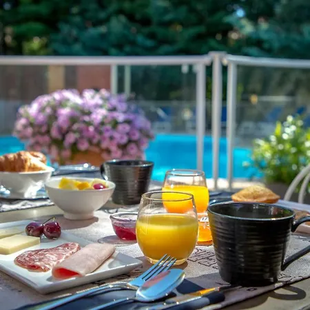 Ibis Provence Verte Hotel
